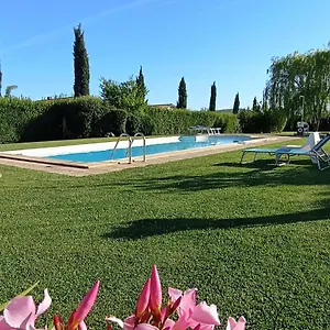 https://il-casale-dei-girasoli.it-tuscanyhotel.com